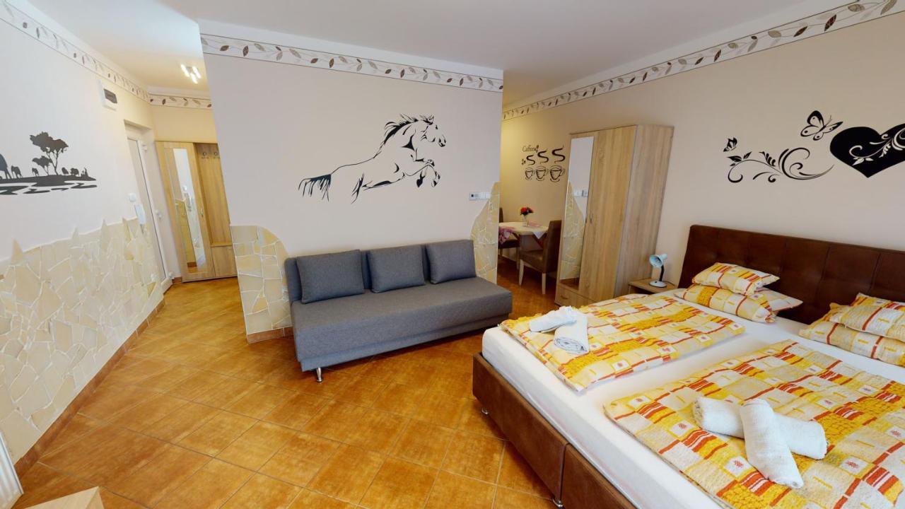 Cristian Apartman Hajdúszoboszló Esterno foto