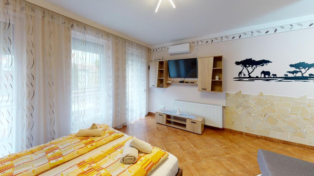 Cristian Apartman Hajdúszoboszló Esterno foto